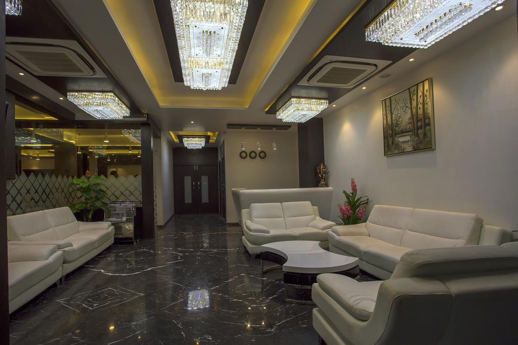 โฮเต็ล ราวี เรสซิเดนซี Hotel Morbi ภายนอก รูปภาพ