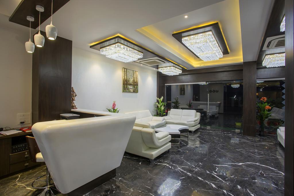 โฮเต็ล ราวี เรสซิเดนซี Hotel Morbi ภายนอก รูปภาพ