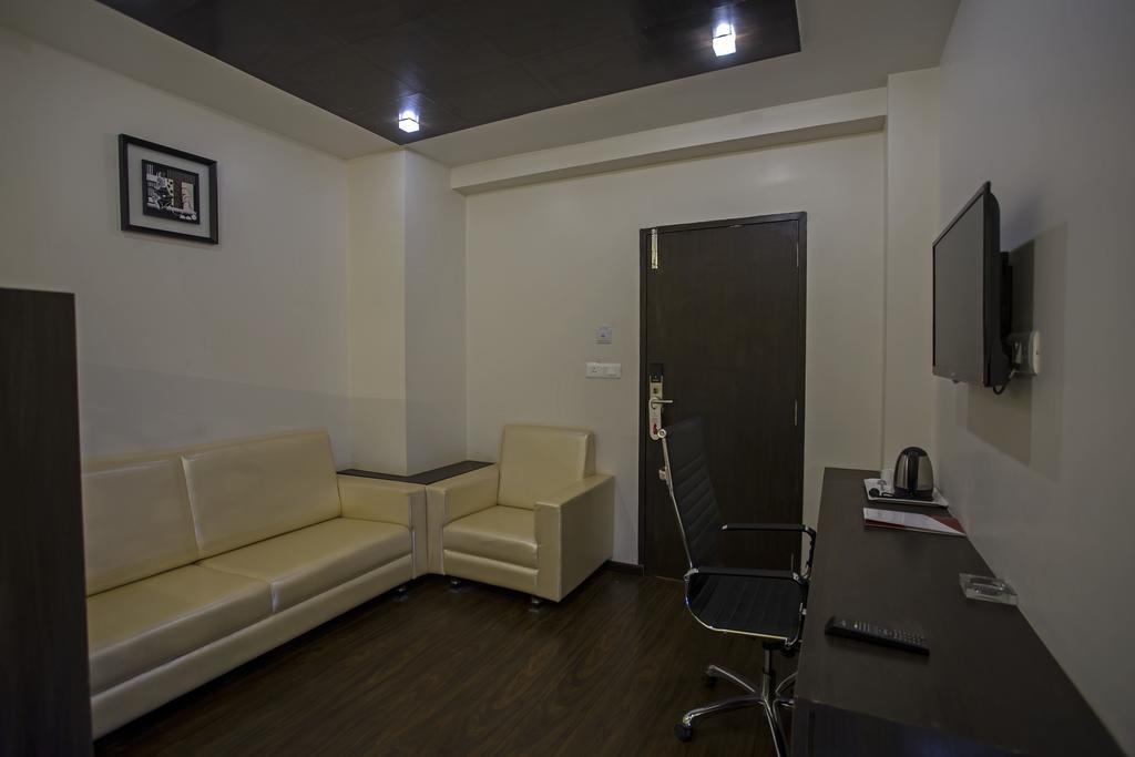 โฮเต็ล ราวี เรสซิเดนซี Hotel Morbi ห้อง รูปภาพ
